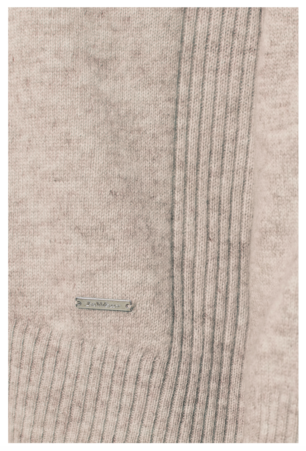 Lukka V-neck cashmere pullover